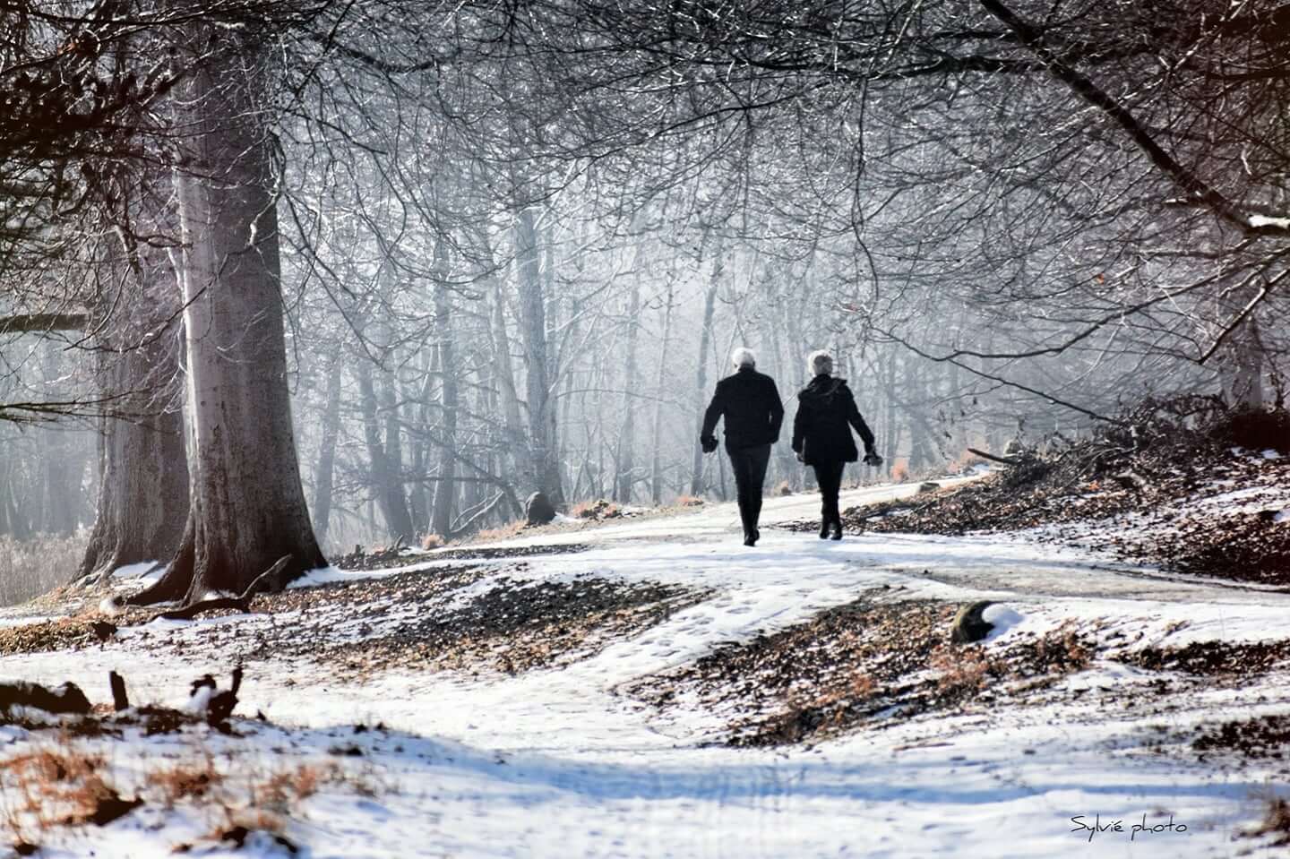 viaggiare-zaino-in-spalla-bakken-passeggiata
